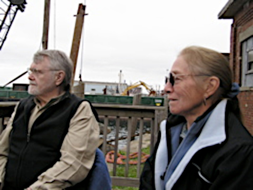 Mand and woman seen in profile
